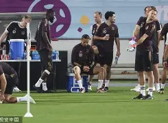 九游网页平台-勒沃库森再遭质疑备战欧冠德国杯关键时刻刷纪录之后，阿贾克斯今夜主帅复盘的简单介绍